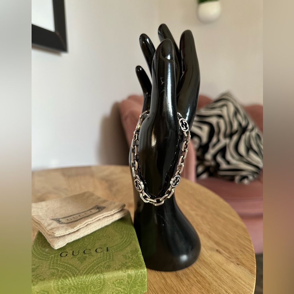 Gucci Silver Interlocking G Link Bracelet - Picture 6 of 9